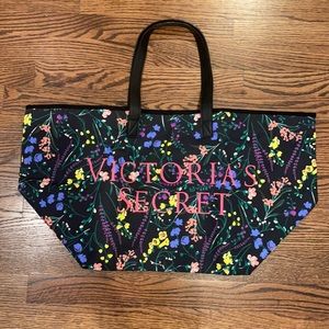 Victoria’s Secret tote